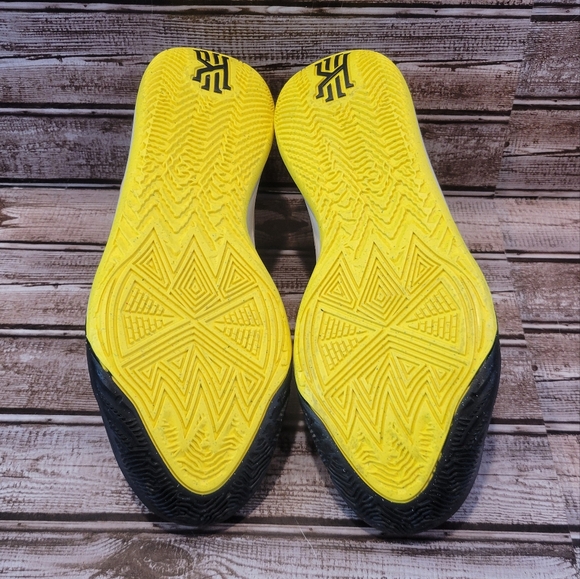 New Men's Nike Kyrie Flytrap 6 Orange Trance Yellow Strike - Picture 8 of 9